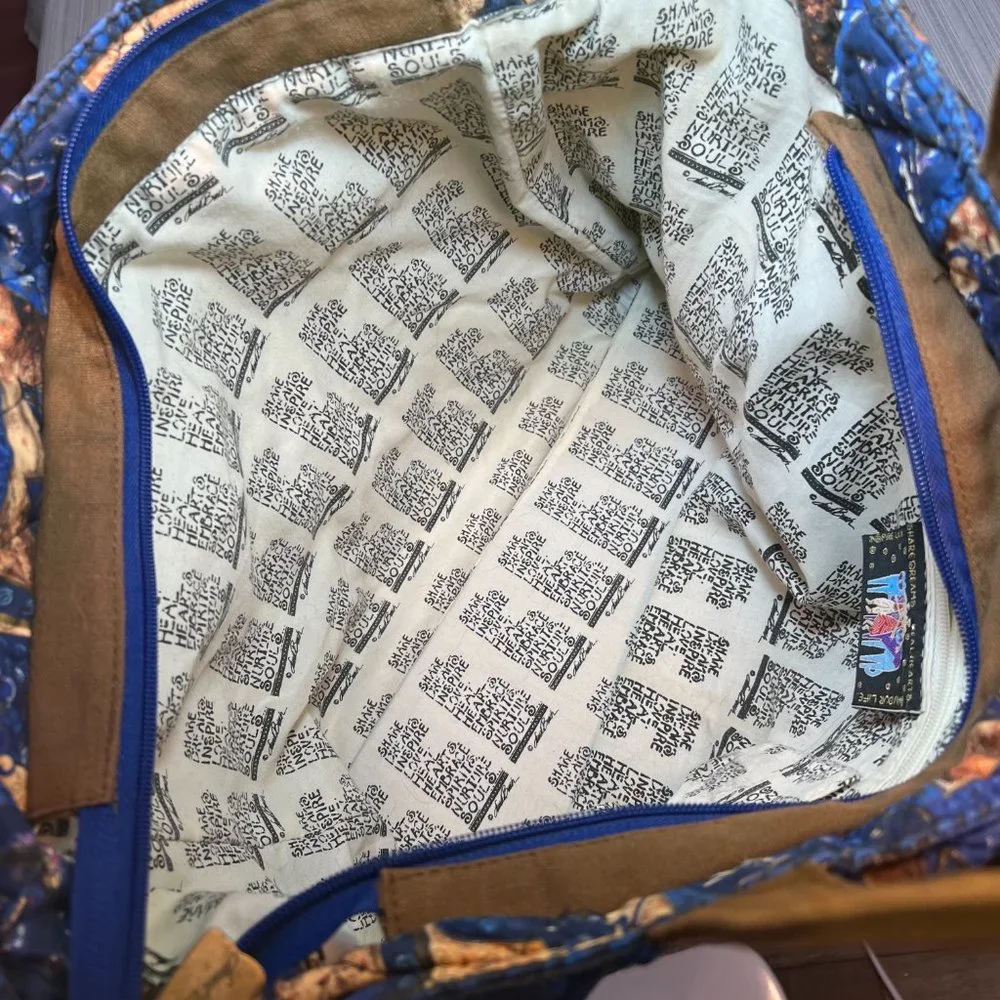 Laurel Burch Indigo Cats Patchwork Zippered Top Medium Tote - Picture 12 of 12